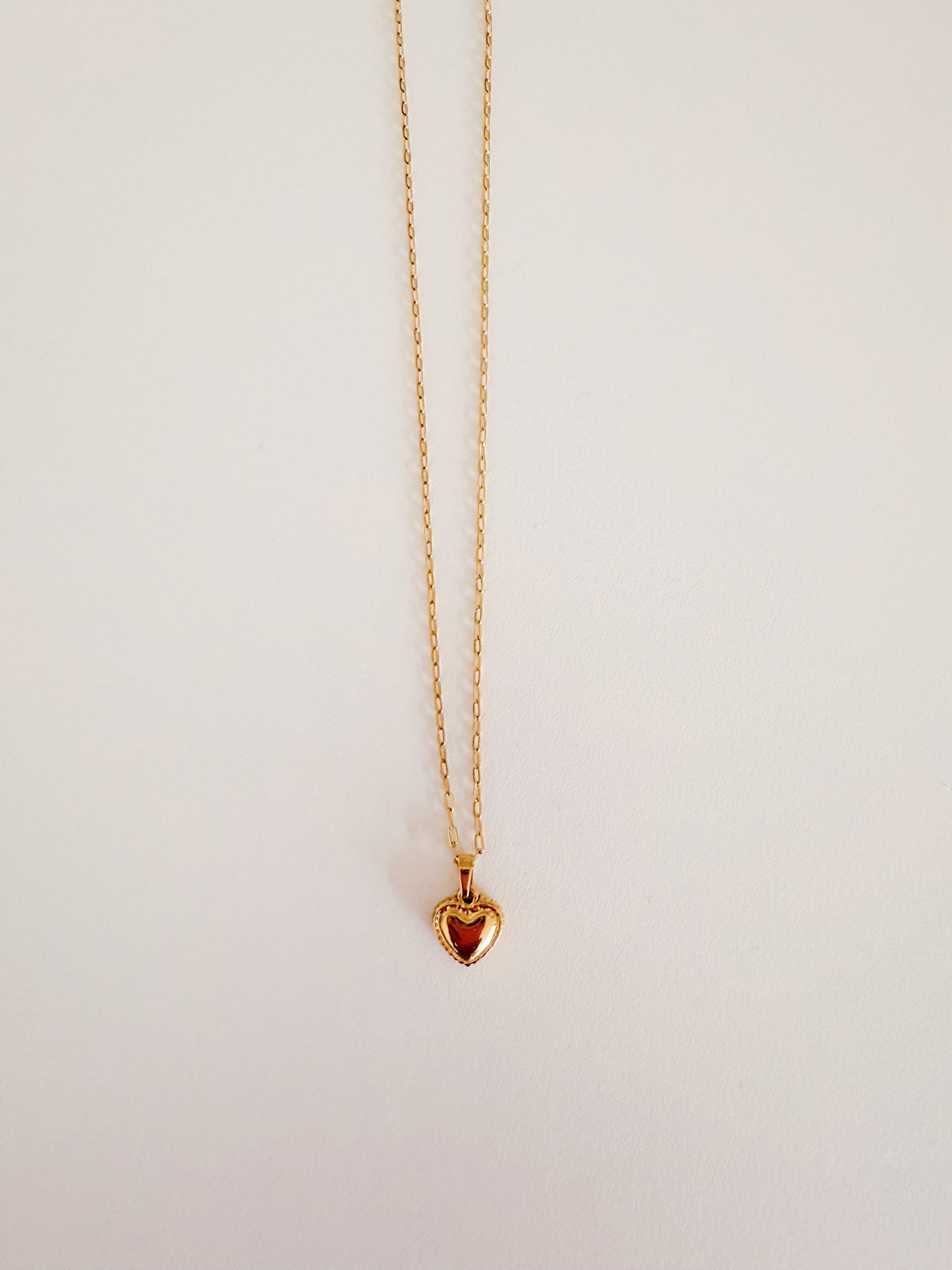 TINY HEART NECKLACE